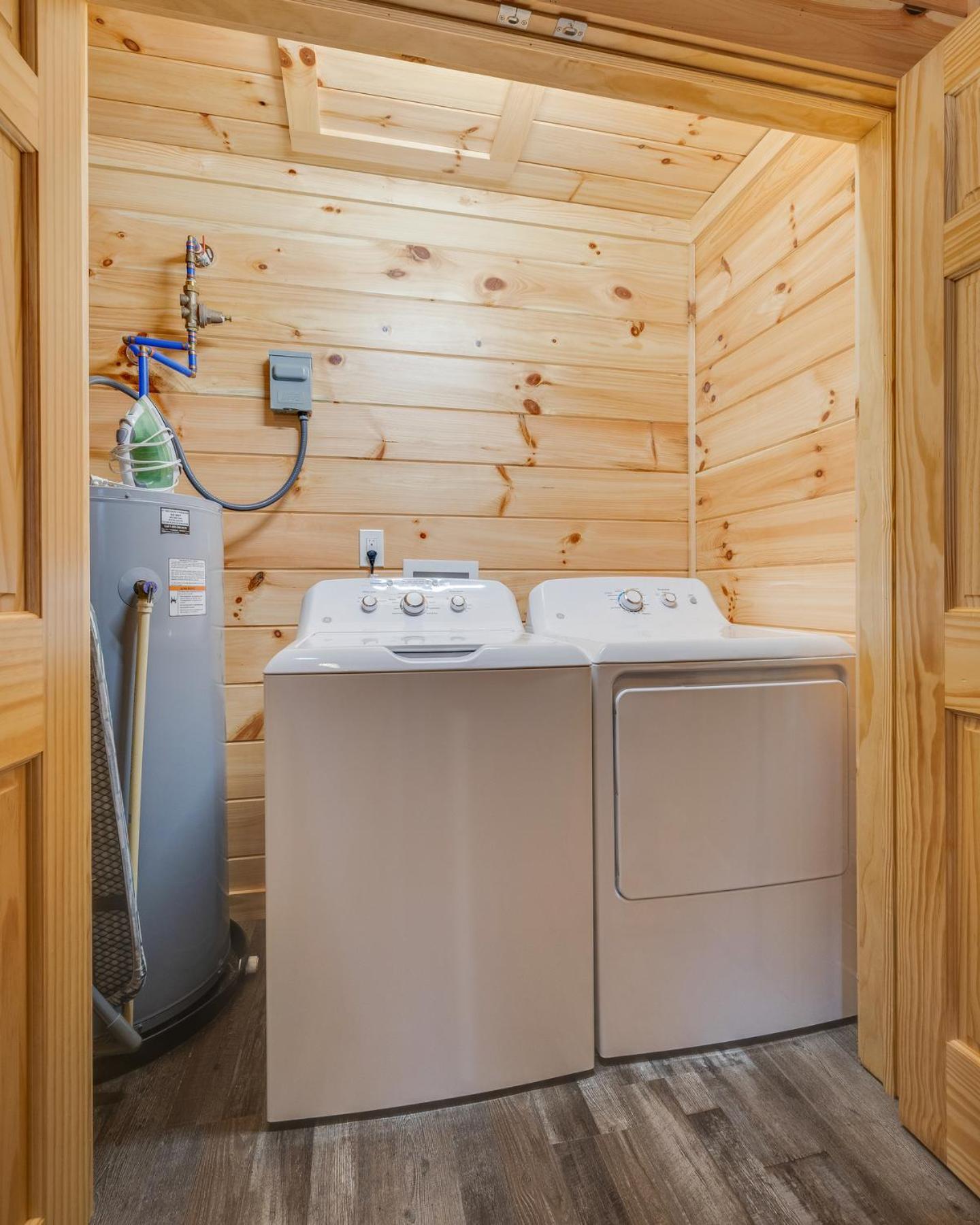 Bear Clubhouse Hot Tub, 1Mile From The Parkway, 900 In Free Tickets! Vila Pigeon Forge Exterior foto
